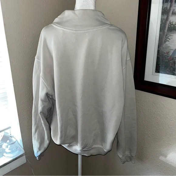 Joah Brown Classic Turtleneck Sweater - Picture 9 of 12